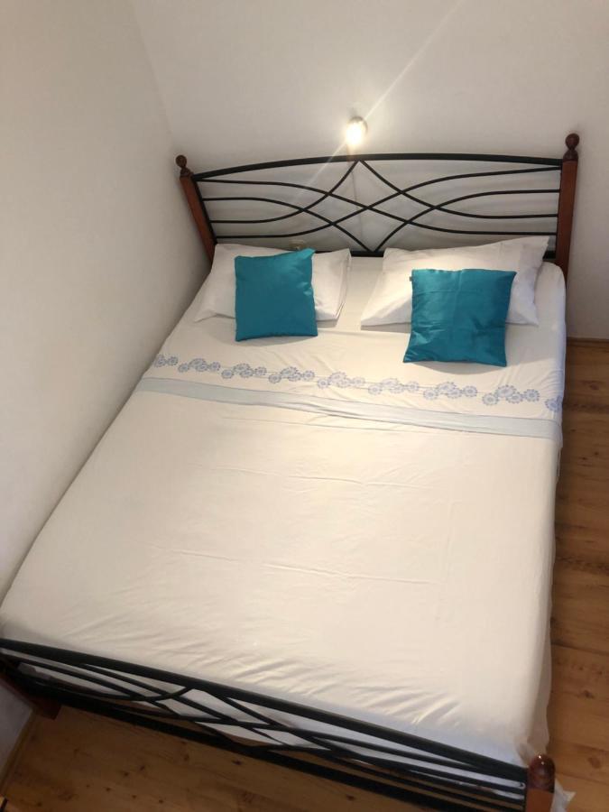 Apartment Chupa Korčula Eksteriør billede